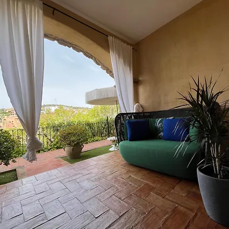 فيلة Sardinia *